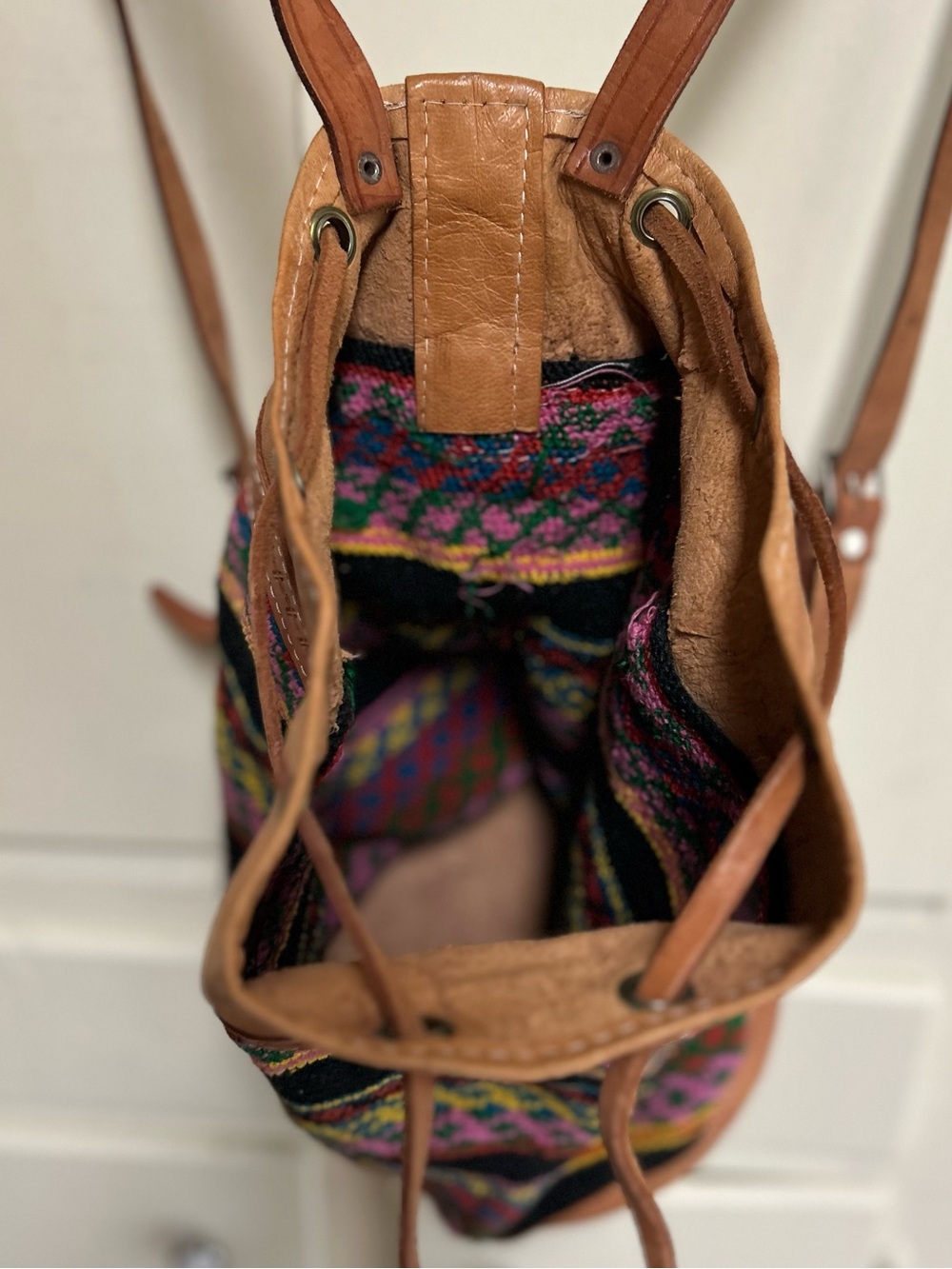 Vintage Bucket Backpack Drawstring Bag Leather Tribal Aztec Boho Festival 90’s - Picture 6 of 7